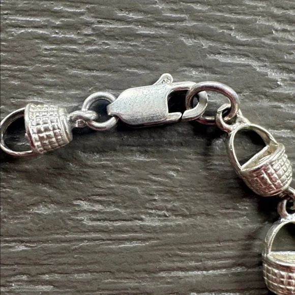 Silver tone 7” Nantucket Basket Bracelet - Picture 2 of 3